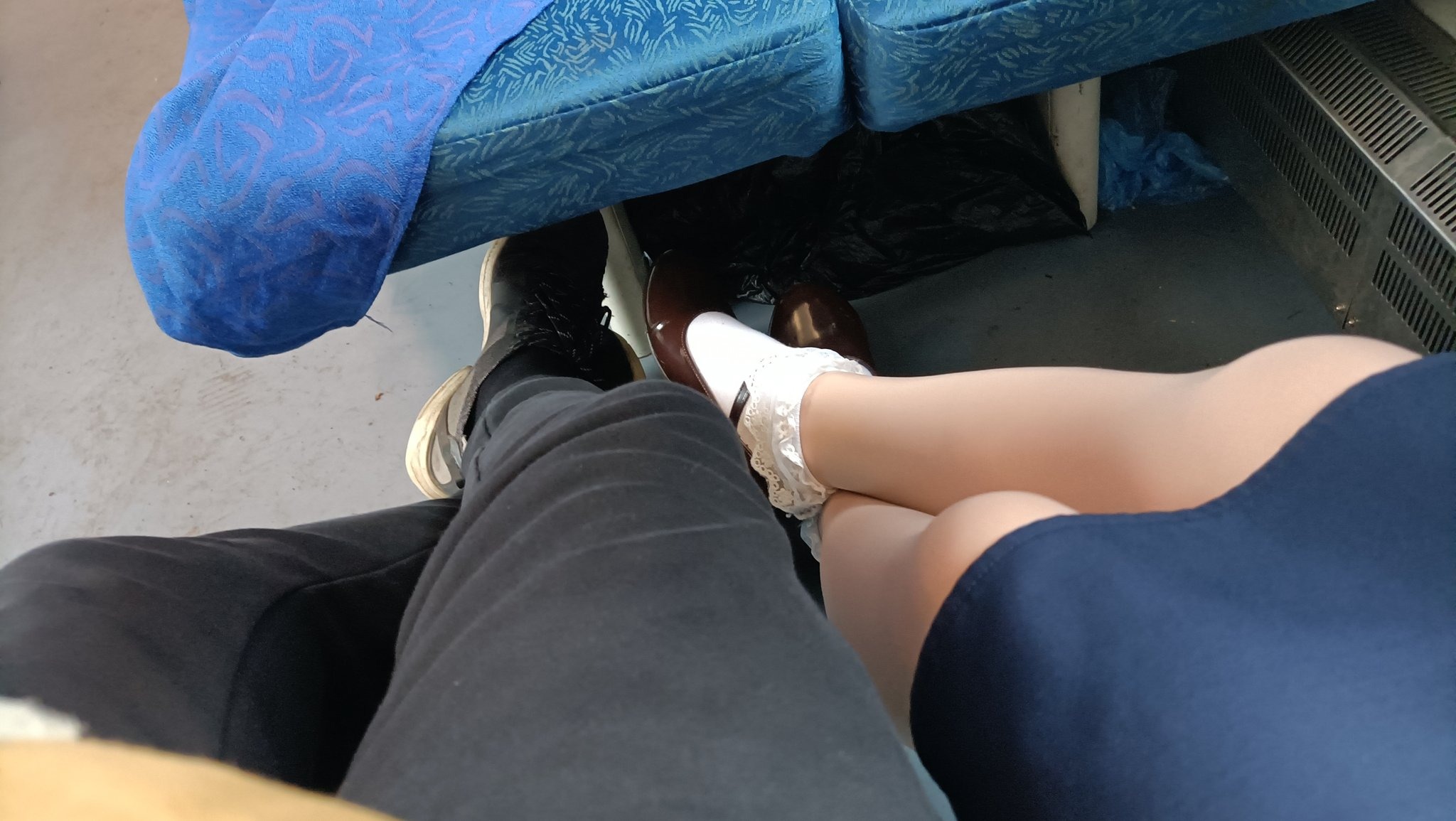 淫民日报1481期:在火车卧铺上与巨乳少妇的缠绵